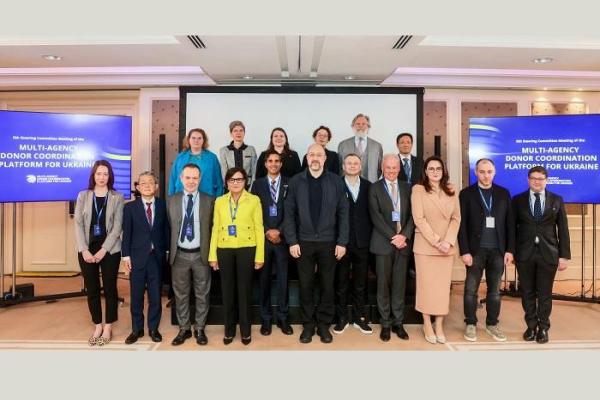 Family photo: Multi-agency Donor Coordination Platform for Ukraine meeting in Kyiv